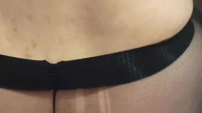 坐标深圳翘臀后入整根坐进去爽歪歪