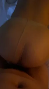 【微露脸】无套后入短发人妻